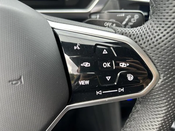 VOLKSWAGEN Tiguan Allspace (2023) — foto 33 van 42