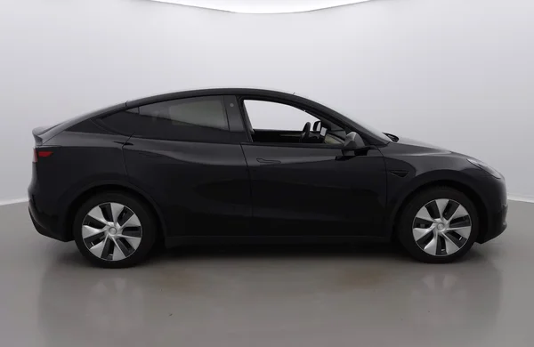 Tesla Model 3 (2023) — foto 27 van 30