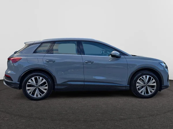 AUDI Q4 e-tron (2025) — foto 11 van 21