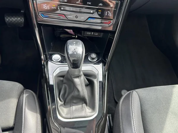 VOLKSWAGEN T-Roc Dsl (2023) — foto 14 van 31