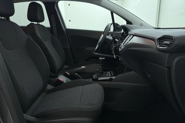 Opel Crossland (2022) — foto 18 van 20