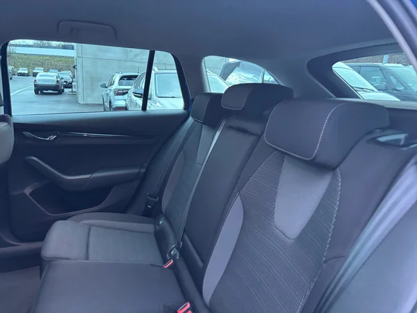 SKODA Octavia Combi (2021) — foto 11 van 23