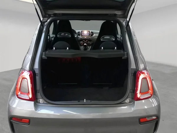 Abarth 500 (2021) — foto 16 van 18