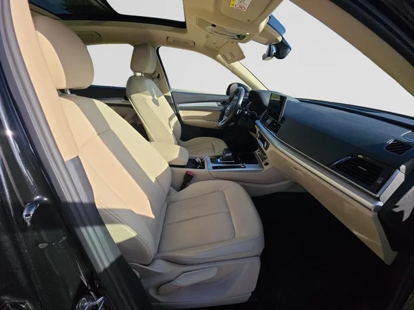 AUDI Q5 Sportback PHEV (2023) — foto 8 van 24