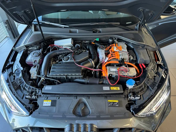 AUDI A3 Sportback PHEV (2025) — foto 8 van 23