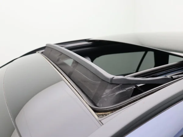 Mercedes-Benz C-Klasse (2025) — foto 10 van 30