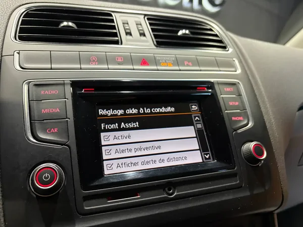 Volkswagen Polo (2016) — foto 4 van 23