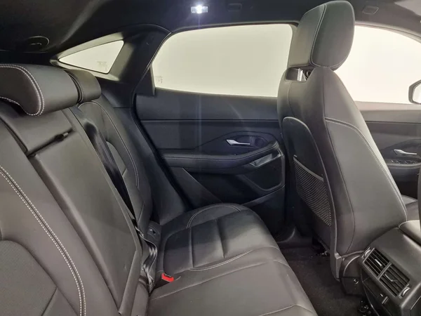 Jaguar E-PACE (2023) — foto 14 van 15