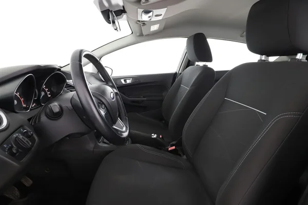 Ford Fiesta (2016) — foto 16 van 16