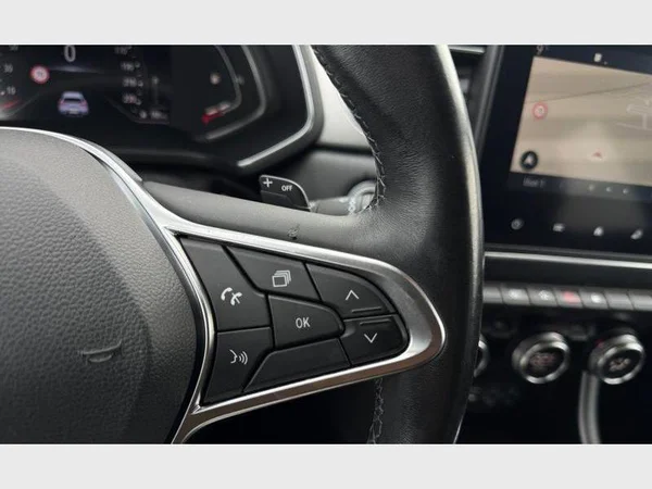 RENAULT Captur (2020) — foto 9 van 24