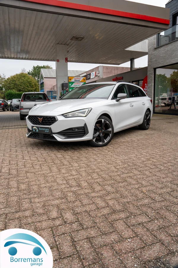 Cupra Leon (2023) — foto 40 van 47
