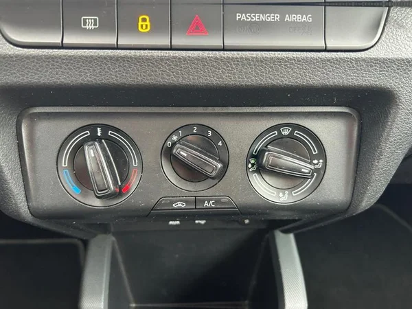 SKODA Fabia (2018) — foto 13 van 31