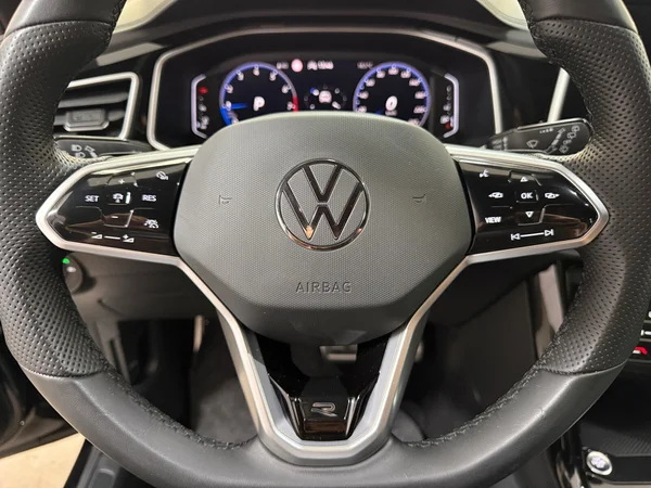 Volkswagen T-Roc (2023) — foto 7 van 30