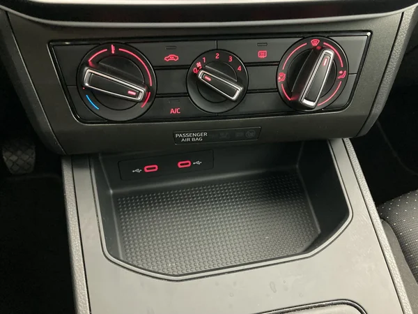 SEAT Ibiza 5P/D (2024) — foto 15 van 36