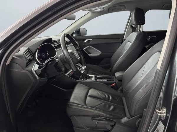AUDI Q3 Sportback (2023) — foto 2 van 35