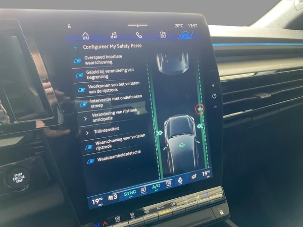 Renault Rafale (2025) — foto 11 van 22