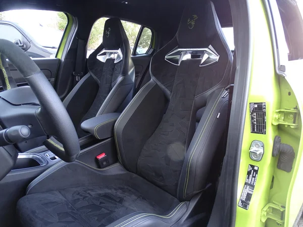 Abarth 600e (2025) — foto 5 van 32
