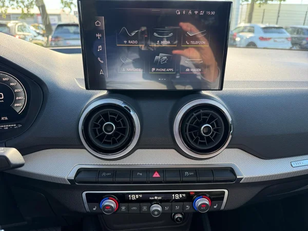 AUDI Q2 (2025) — foto 4 van 17