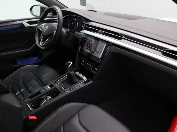 VOLKSWAGEN Arteon Shooting Brake (2024) — foto 14 van 17