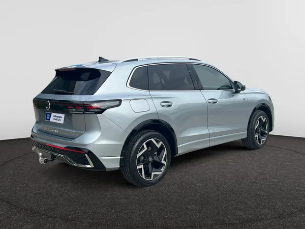 VOLKSWAGEN Tiguan (2025) — foto 5 van 11