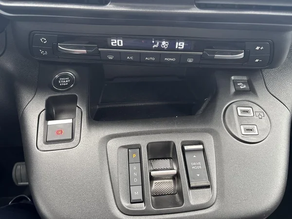 Fiat Doblò (2025) — foto 11 van 22