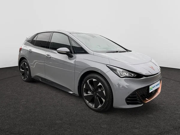 CUPRA Born (2025) — foto 8 van 24