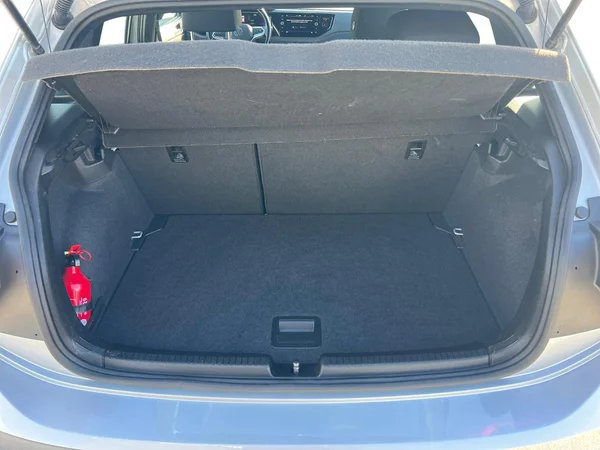 VOLKSWAGEN Polo (2024) — foto 6 van 18