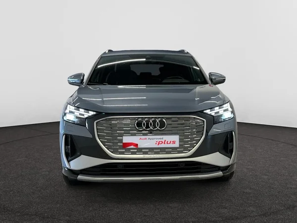 AUDI Q4 e-tron (2025) — foto 6 van 16