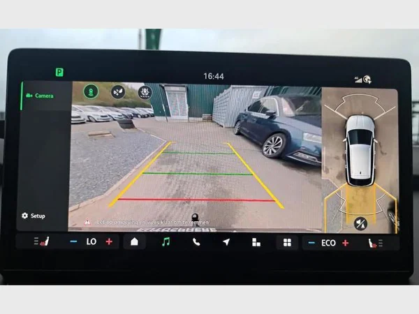 Skoda Elroq (2025) — foto 10 van 22