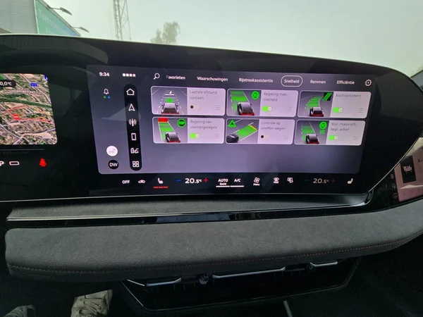 AUDI Q6 e-tron (2026) — foto 20 van 20