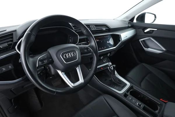 Audi Q3 (2021) — foto 2 van 16