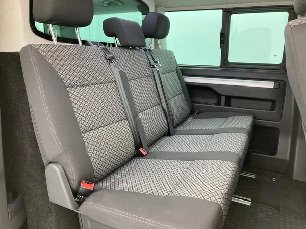 VOLKSWAGEN Multivan T6.1 (2022) — foto 21 van 26