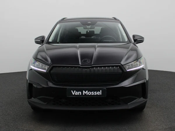 Škoda Enyaq iV (2023) — foto 23 van 43