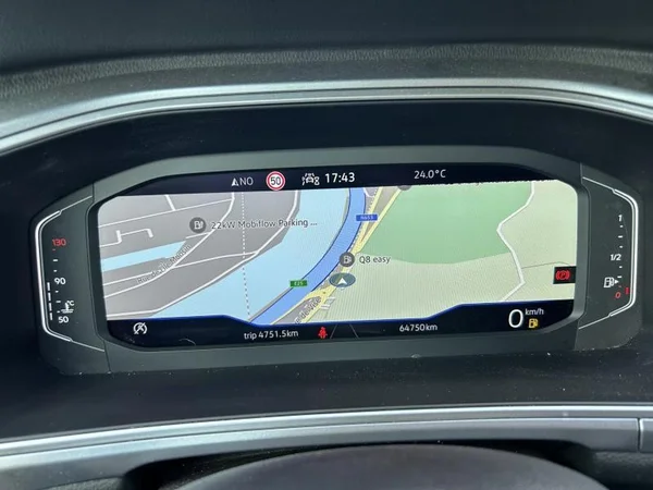 VOLKSWAGEN T-Roc Cabriolet (2023) — foto 15 van 38