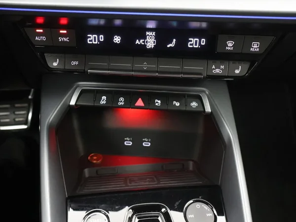Audi A3 (2025) — foto 19 van 30