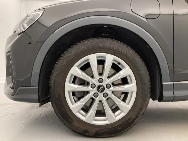 AUDI Q3 Sportback PHEV (2022) — foto 6 van 36