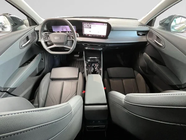 AUDI Q3 Sportback (2025) — foto 11 van 22