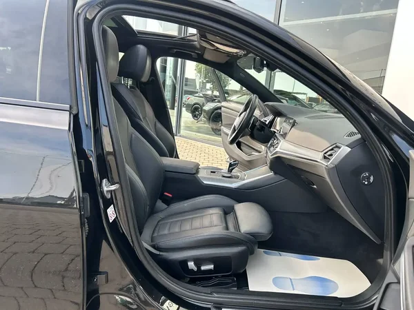 Bmw 330 (2021) — foto 16 van 31