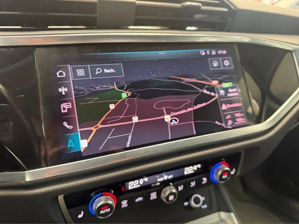 AUDI Q3 (2020) — foto 2 van 13