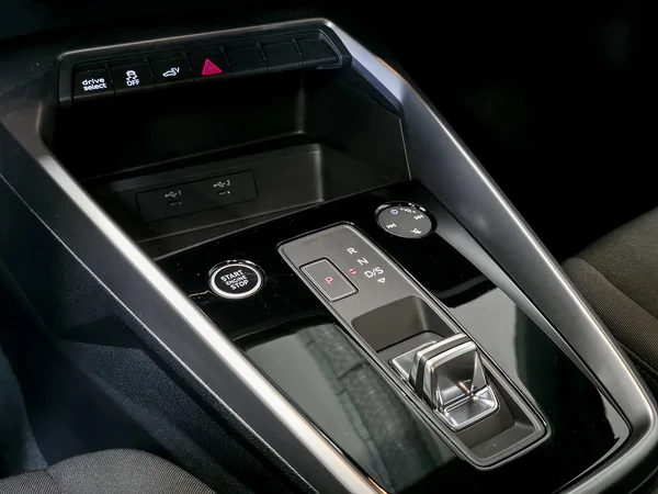 AUDI A3 Sportback PHEV (2024) — foto 22 van 31