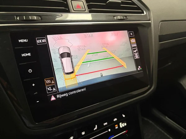VOLKSWAGEN Tiguan eHybrid (PHEV) (2022) — foto 2 van 15