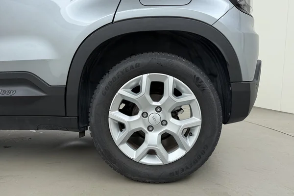 Jeep Avenger (2025) — foto 15 van 18