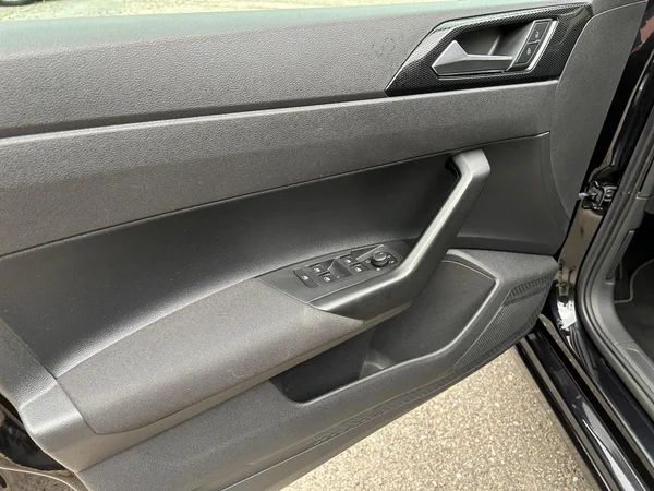 VOLKSWAGEN Polo (2022) — foto 4 van 23