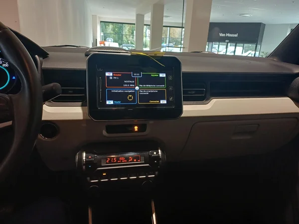 Suzuki Ignis (2020) — foto 5 van 23