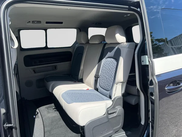 VOLKSWAGEN ID.Buzz Lwb (2026) — foto 10 van 24