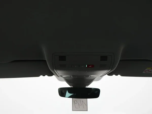 Volkswagen Tiguan (2022) — foto 17 van 27