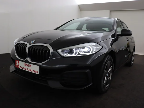 BMW 116 (2023) — foto 20 van 27