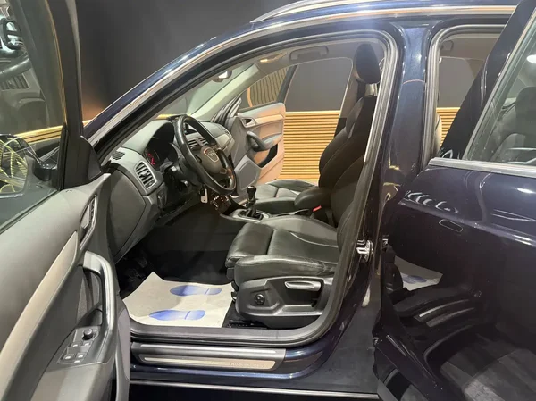 Audi Q3 (2015) — foto 18 van 20