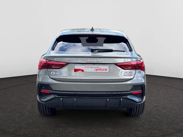 AUDI Q3 Sportback (2025) — foto 17 van 20