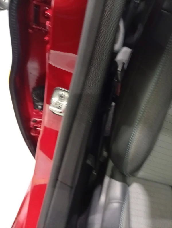 Peugeot E-208 (2022) — foto 32 van 99